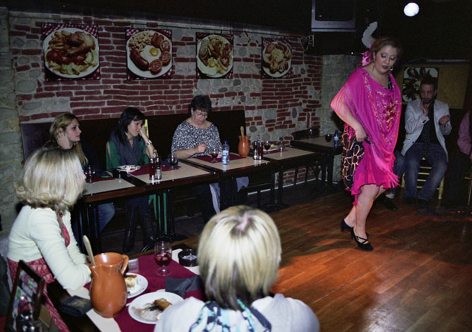 booking Flamenco show in Nervión Restaurant Barcelona